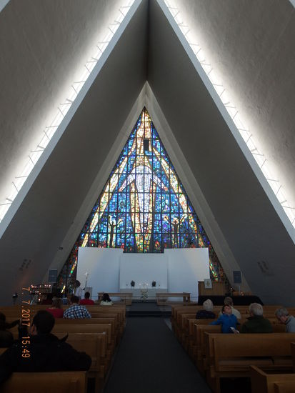 und dürfen sogar ein schönes Orgelkonzert genießen und uns ein wenig dabei ausruhen