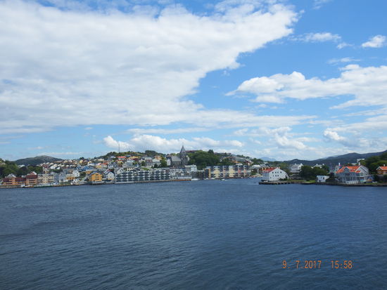 Wir gehen von Bord und ich organisiere mir gleich nebenan einen guten Stadtplan ...