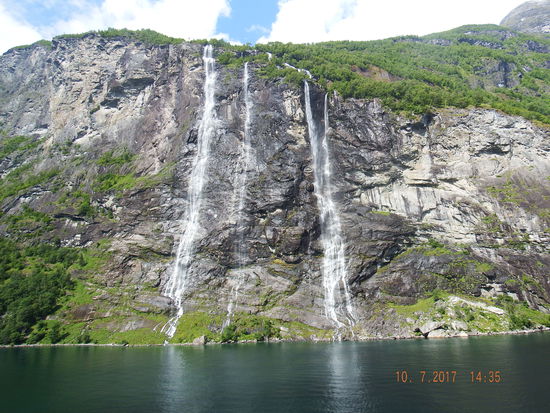 Blick auf die sieben Schwestern und direkt gegenüber....