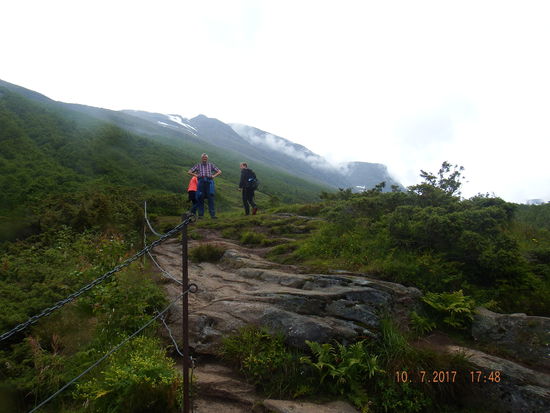 Geschafft, wir sind oben, leider komplett durchnässt vom Regen...