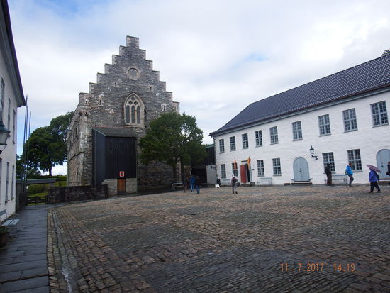 Die Hakonshalle, wo wir nur schnell reinschauen aber nicht im Detail die Ausstellung besichtigen