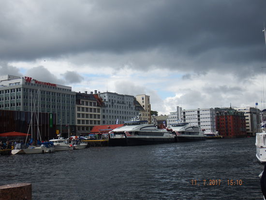 Bereits die ersten dunklen Wolken sind im Anmarsch...