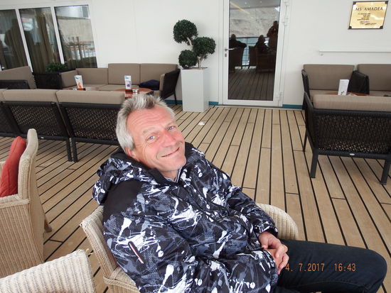 Meinem Mann gefällt es auch, heute mal im Winteranorak (den hatte ich ja auch extra mitgenommen