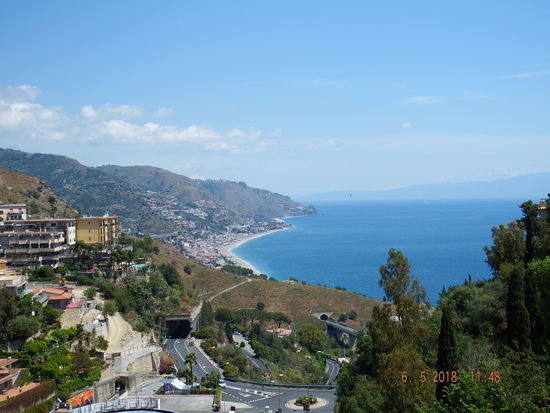 ein erster Blick wieder zurück Richtung Meer