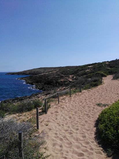 zurück zum Parkplatz am Meer entlang... man kann dort kilometerweit nach Süden laufen....