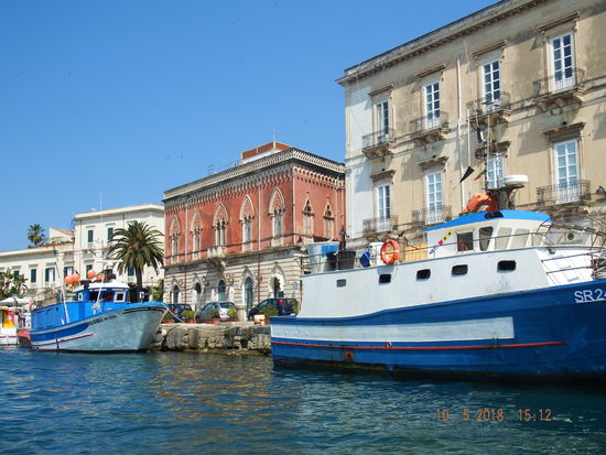 gegen 15.00 Uhr sind wir wieder zurück am Hafen. Wir fanden die Bootstour hat sich gelohnt.