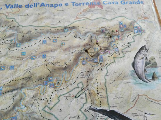 Diese Karte ist vergriffen - wir durften sie aber am Eingang zum Areal abfotografieren und uns in das dortige Gästebuch eintragen