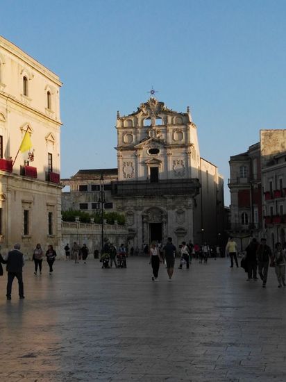 Der Domplatz in der Abendsonne