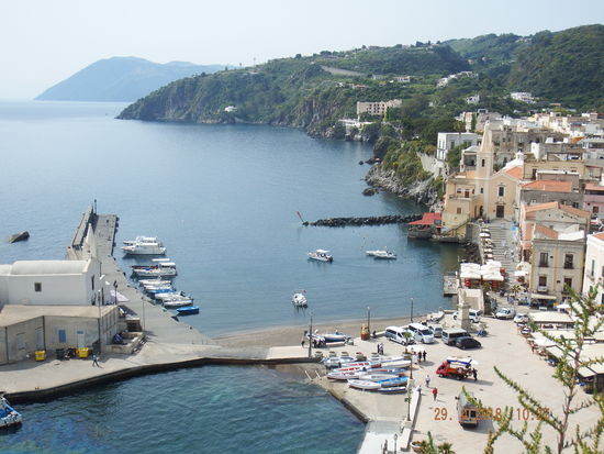 Noch ein Blick hinunter in die Marina Corta