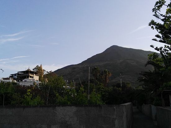 Und der Vulkan ohne Rauch und Wolken