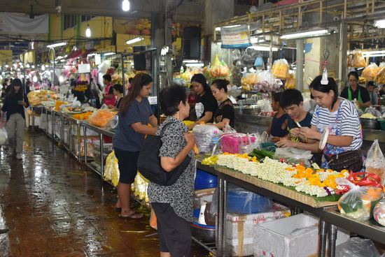 PakkhLong Talat Flower Market