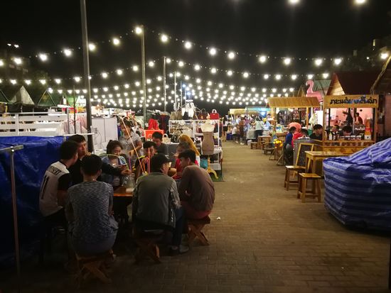 "moderner" Nachtmarkt