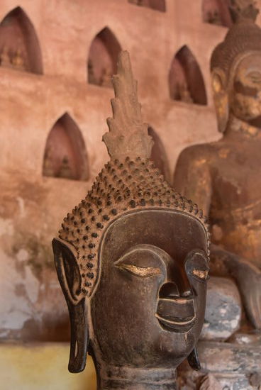 Buddha Kopf mit erhaltenem "Strahl der Weisheit"