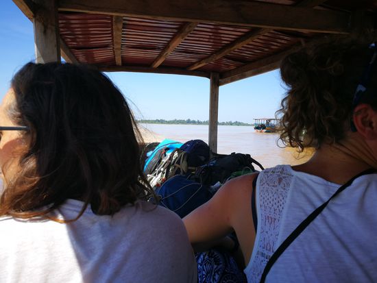 und danach mit der "Fähre" nach Don Det