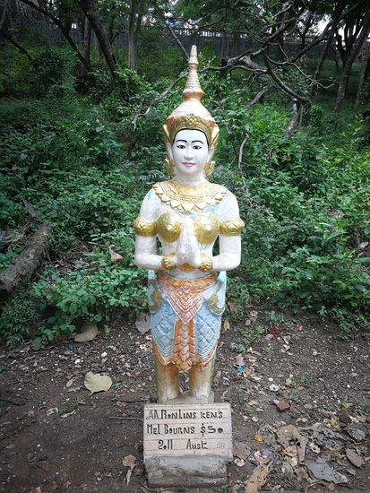 auch hier Statue gegen Geld