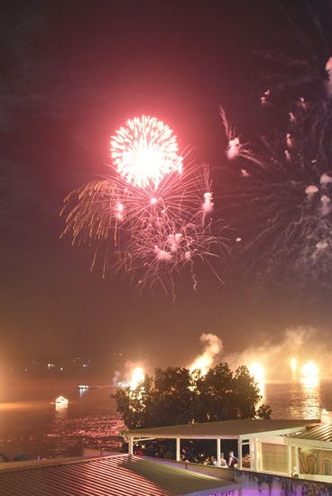 Feuerwerk Water Festival