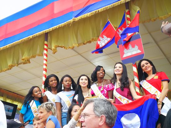 Water Festival Miss Global Wahl Kandidatinnen