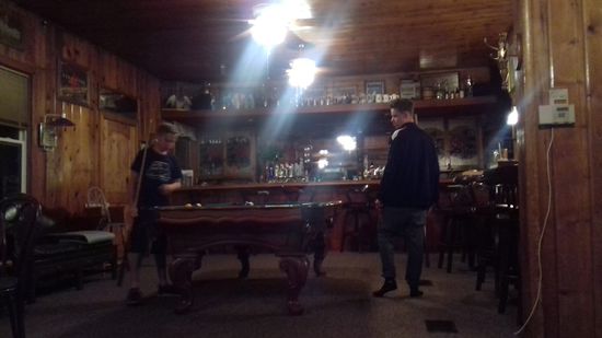 abends 1a Billard und Theke