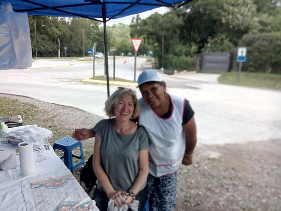 Ein Abschiedsfoto mit einer besonders guten Kundin.