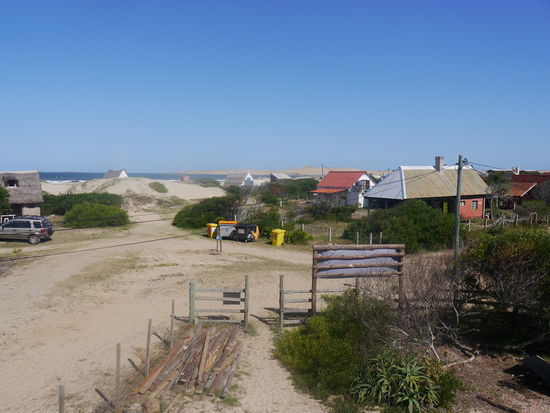Der Blick vom Hostal Luna & Zoé auf Düne und Meer.