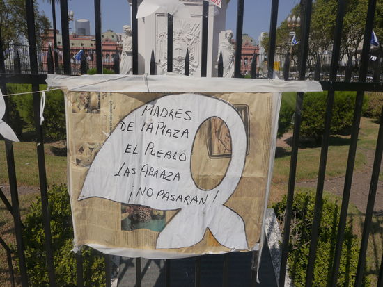 !No pasaran! Sie werden nicht durchkommen.