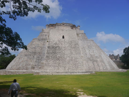 Uxmal, Pyramide des Wahrsagers (Zauberers).