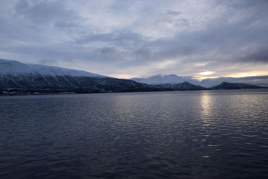 Fjord_niedriger_Sonnenstand