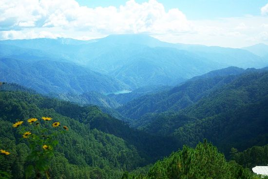 Der Blick vom Halsema Highway über die Berge von Nord Luzon