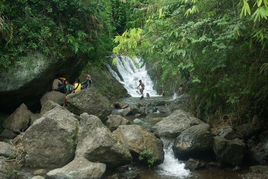 Kurz vor Erreichen unseres zieles durchquerten wir noch einen kleinen Fluß .