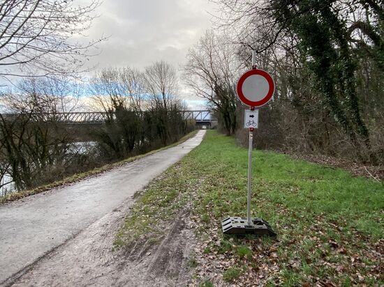 Das nur bedingt aussagekräftige Umleitungsschild...