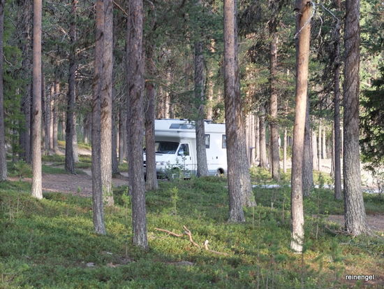 Einsamer und ruhiger Stellplatz bei Sorsele am Vindelälven.