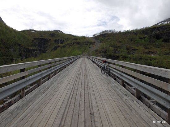 Zur "Entspannung" von der anstrengenden Wanderung gehts am nächsten Tag mit dem Radl nicht minder anstrengend weiter ins Tal hinauf.