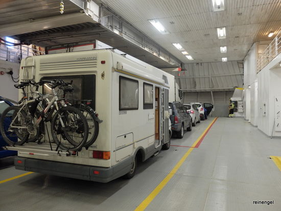 Geschlossene Überfahrt auf die Lofoten.