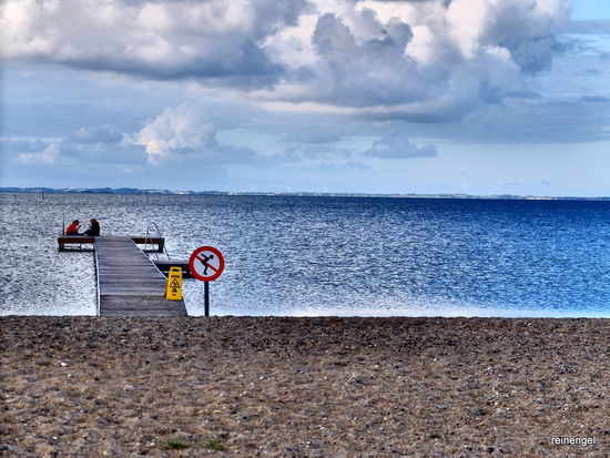 Sandstrand vor unserem zweiten dänischen Übernachtungplatz in der Lemviker Bucht.