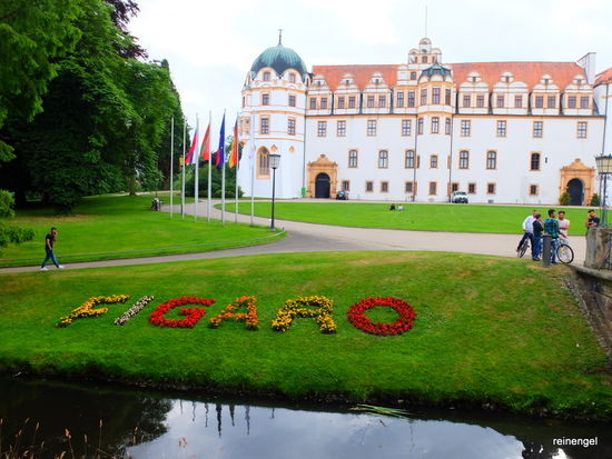Zufall oder Absicht? Im Schloss wird jedenfalls ein italienischen Stück gespielt.