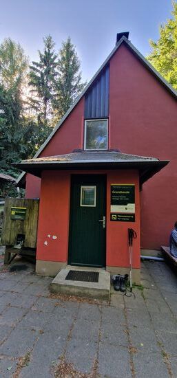 Eingang zur Hütte