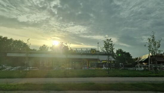Die Sonne sinkt bereits