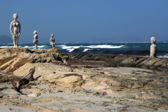 Skulpturen am Strand von Can Picafort