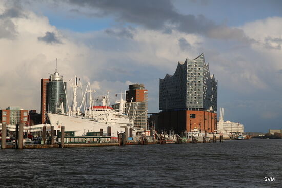 Elbphilharmonie in der Abendsonne