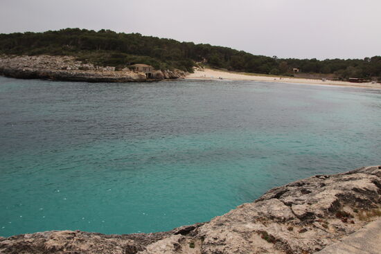 Wasser und Sandstrand vom Feinsten- Cala Mongrago