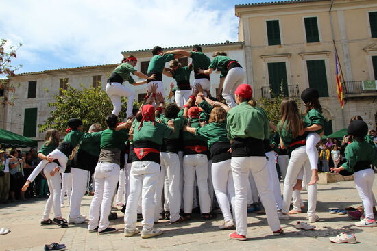 … und so geht's,...