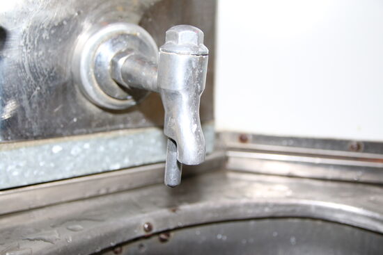 Hier noch mal der Stift, der eingedrückt werden muss.