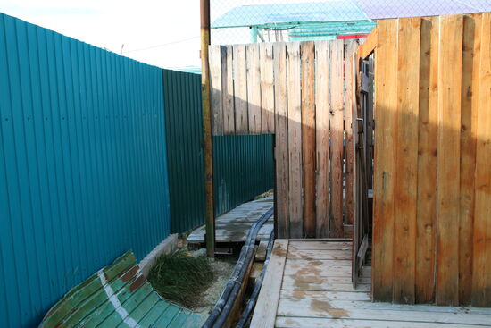 Durchgang zum zweiten Becken