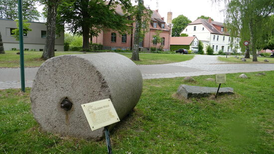 Eine ehemalige Straßenwalze