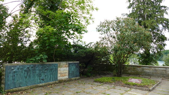 Die Grabstelle im Fallada- Park