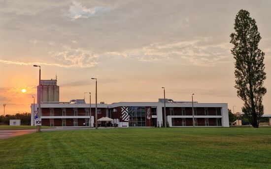 Das Hotel Polgar in der Abendsonne