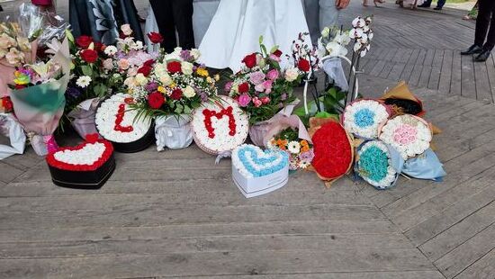 Wir durften einer rumänischen Hochzeit beiwohnen.