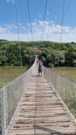 Auf der Hängebrücke