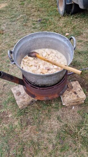 Süß-saure Fleckesuppe