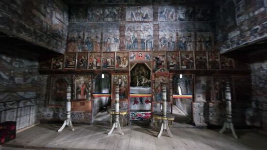 Im Inneren der Biserica Ieud Deal